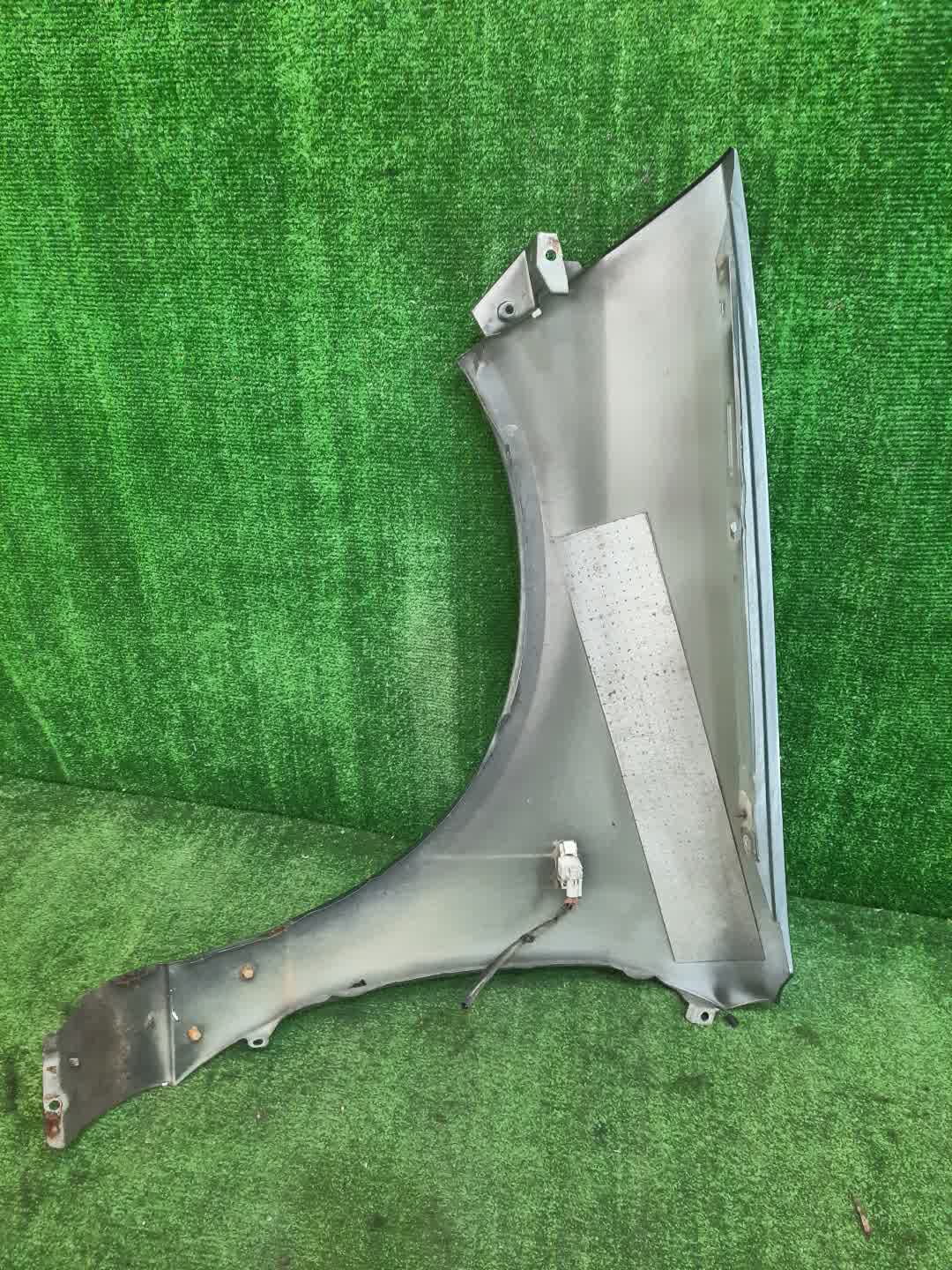 Крыло правое переднее NISSAN WINGROAD Y11, WFY11, WHNY11, WRY11, WPY11, WHY11 6642 3 ракурс