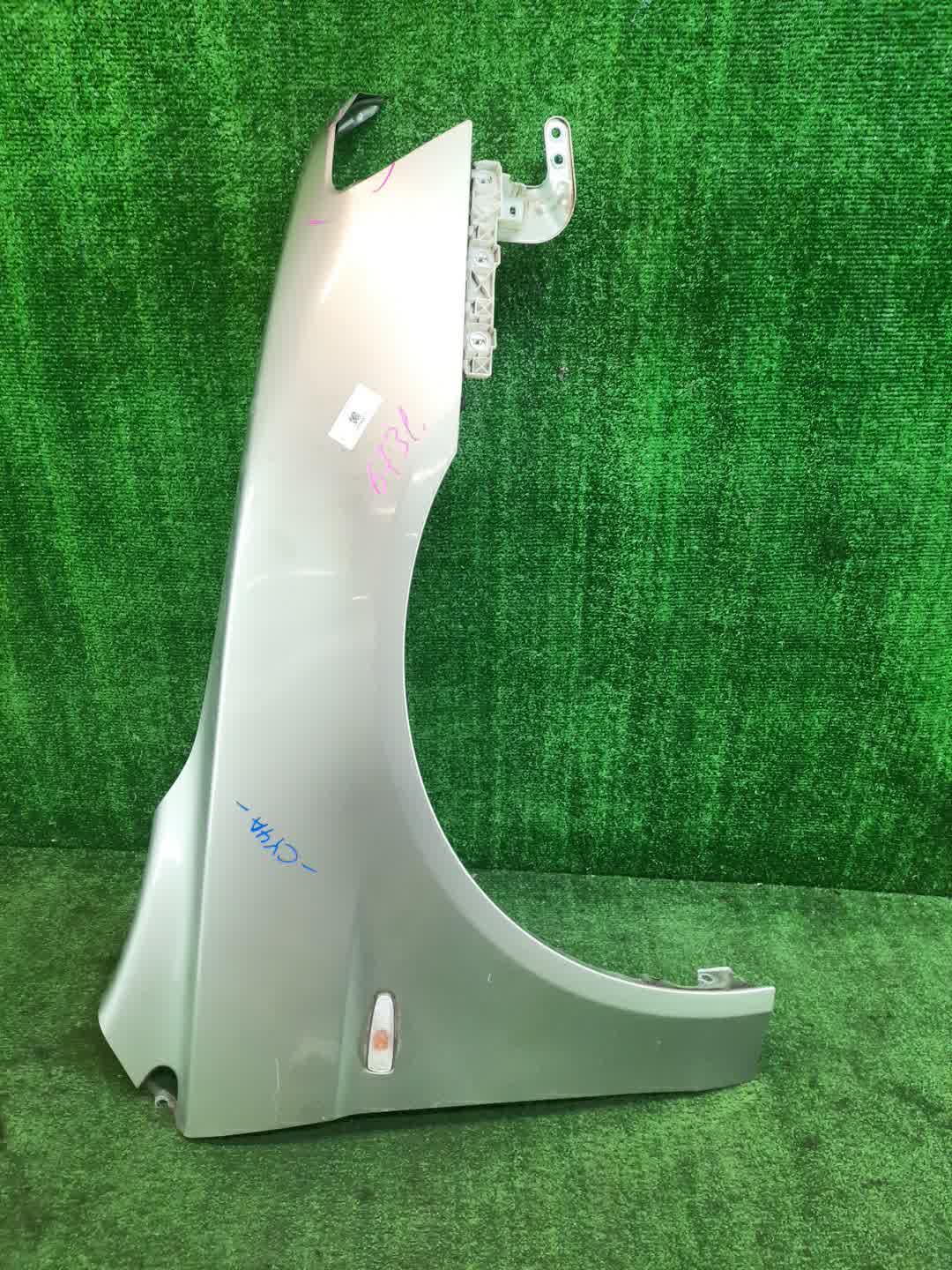 Крыло правое переднее MITSUBISHI LANCER, GALANT FORTIS CY4A, CY2A, CY3A, CY6A, CX6A, CX4A, CX3A 6731 1 ракурс