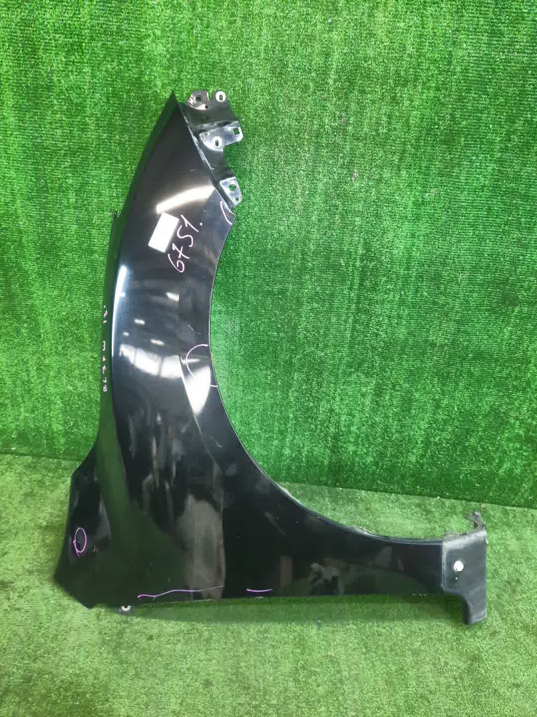Крыло правое переднее MAZDA AXELA, MAZDA 3, 3 BL6FJ, BLEFW, BL5FP, BLEAP, BLEFP, BLFFP, BL3FW, BL5FW, BLEAW, BLFFW, BL 6751 1 ракурс