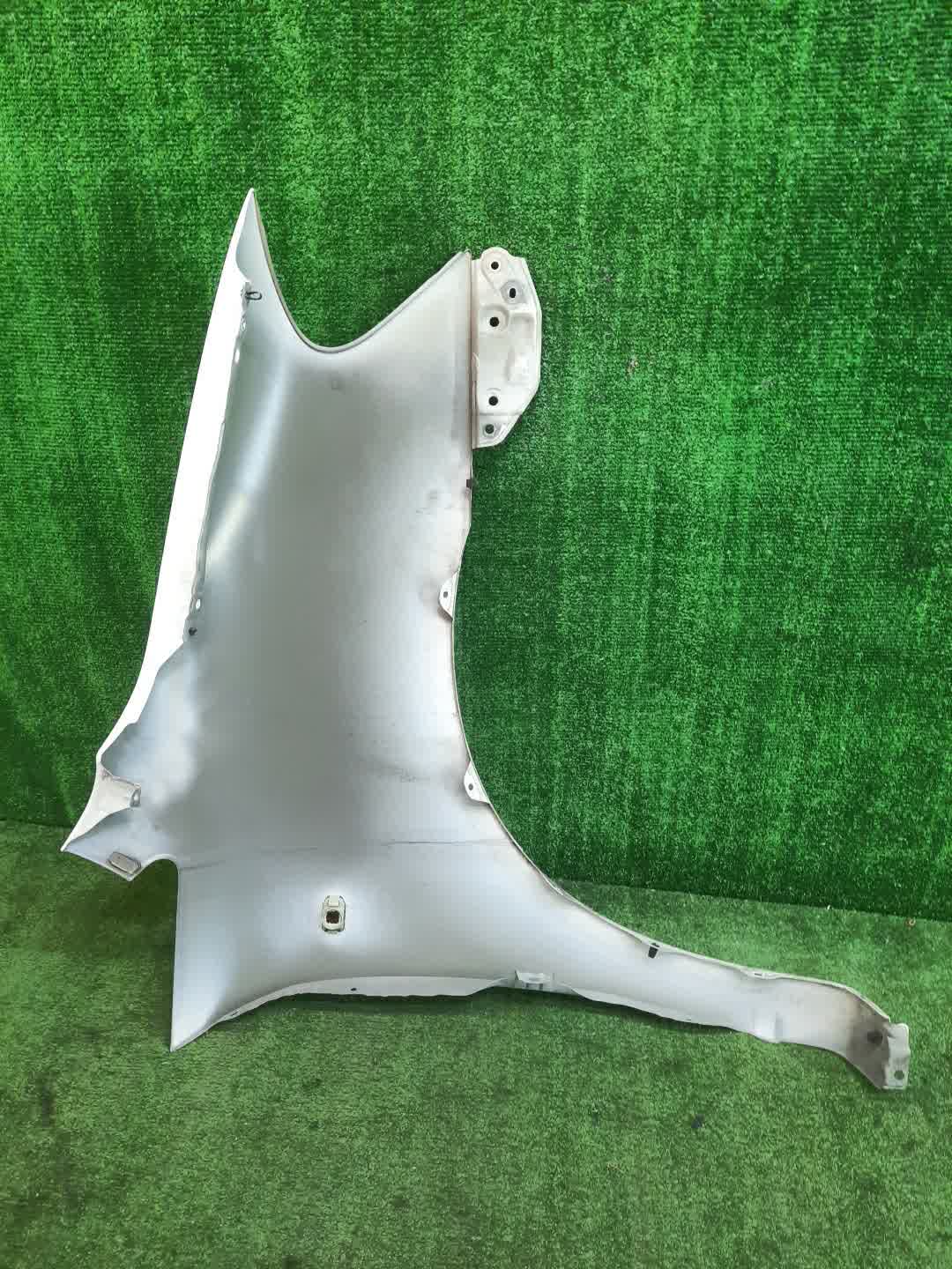 Крыло левое переднее TOYOTA IPSUM ACM21W, ACM26W 6800 4 ракурс