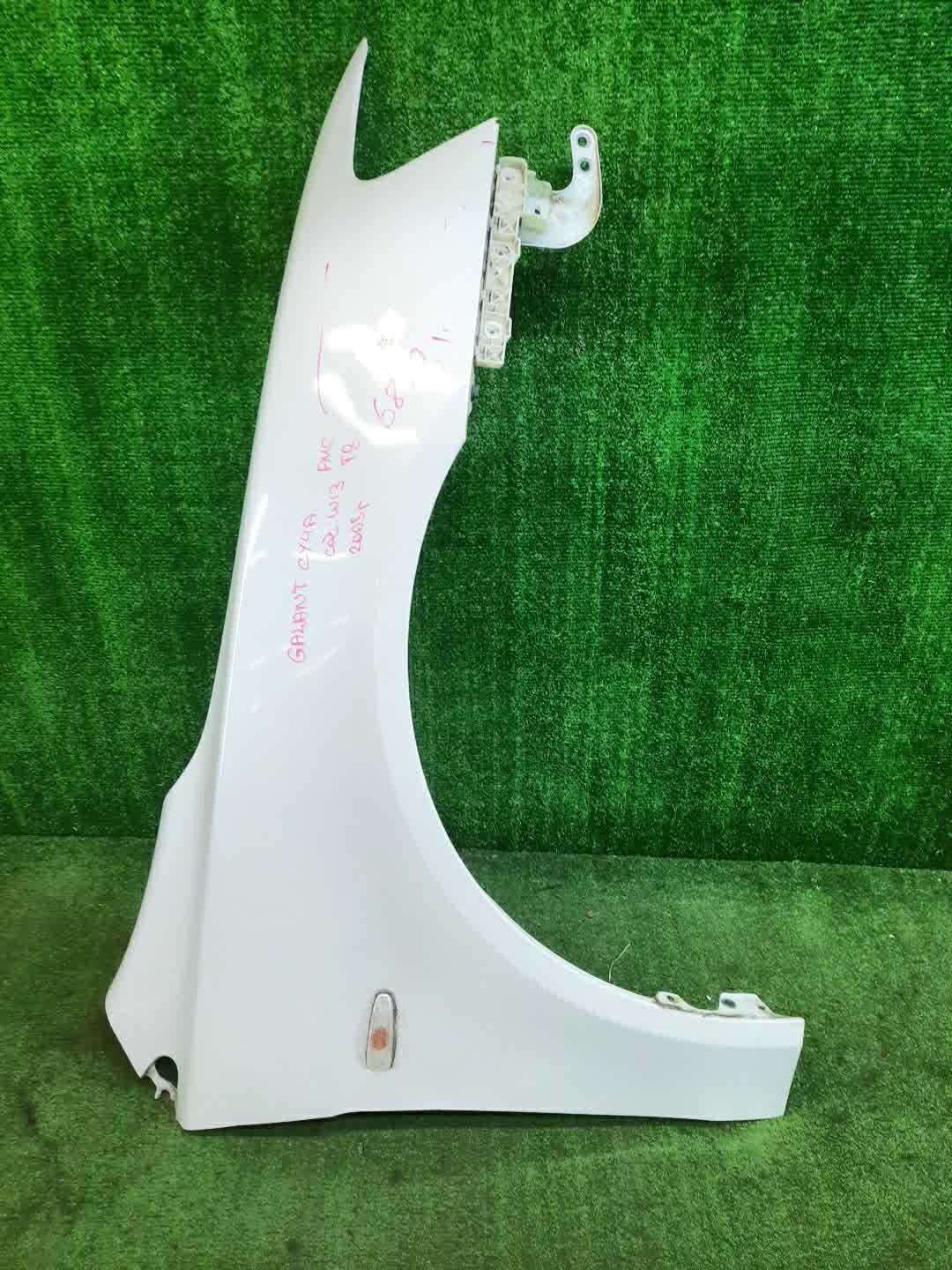 Крыло правое переднее MITSUBISHI LANCER, GALANT FORTIS CY4A, CY2A, CY3A, CY6A, CX6A, CX4A, CX3A 6850 1 ракурс