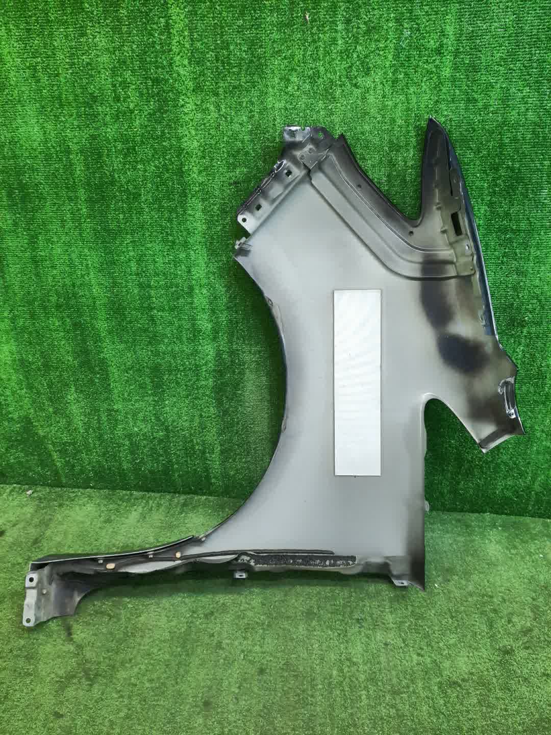 Крыло правое переднее NISSAN SERENA C26 6856 3 ракурс