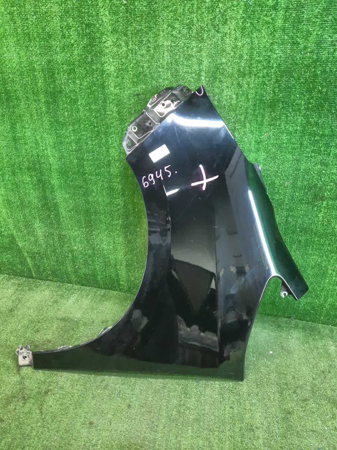 Крыло левое переднее TOYOTA NOAH, ESQUIRE ZWR80G, ZRR85W, ZRR80W, ZWR80W, ZRR80G, ZRR85G 6945 1 ракурс