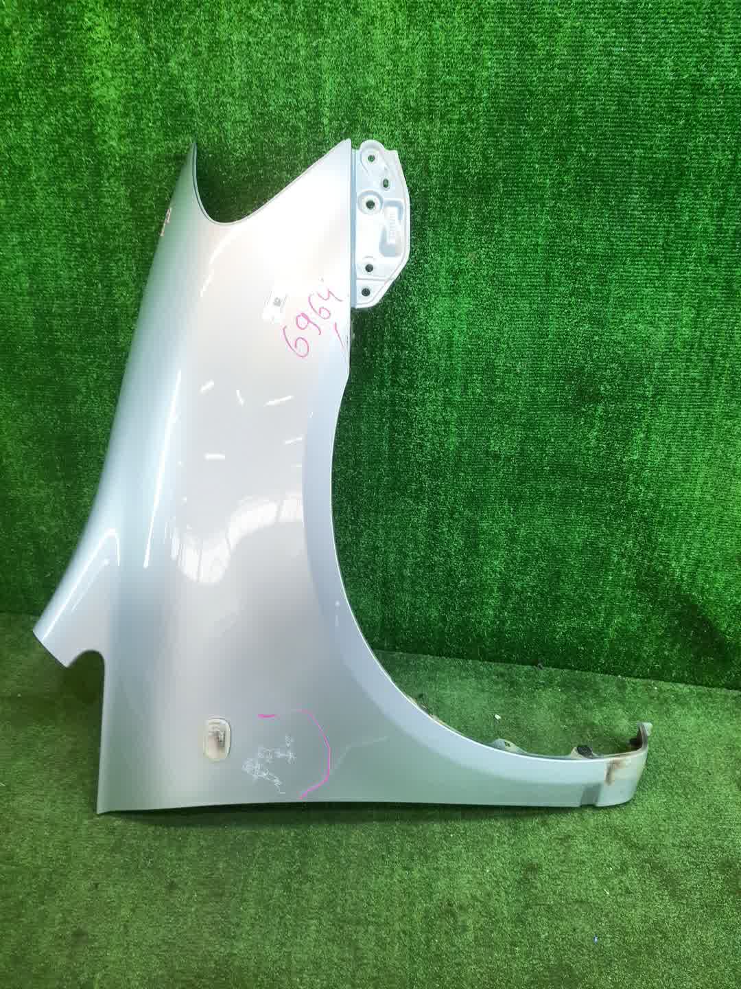Крыло правое переднее TOYOTA IPSUM ACM21W, ACM26W 6964 1 ракурс