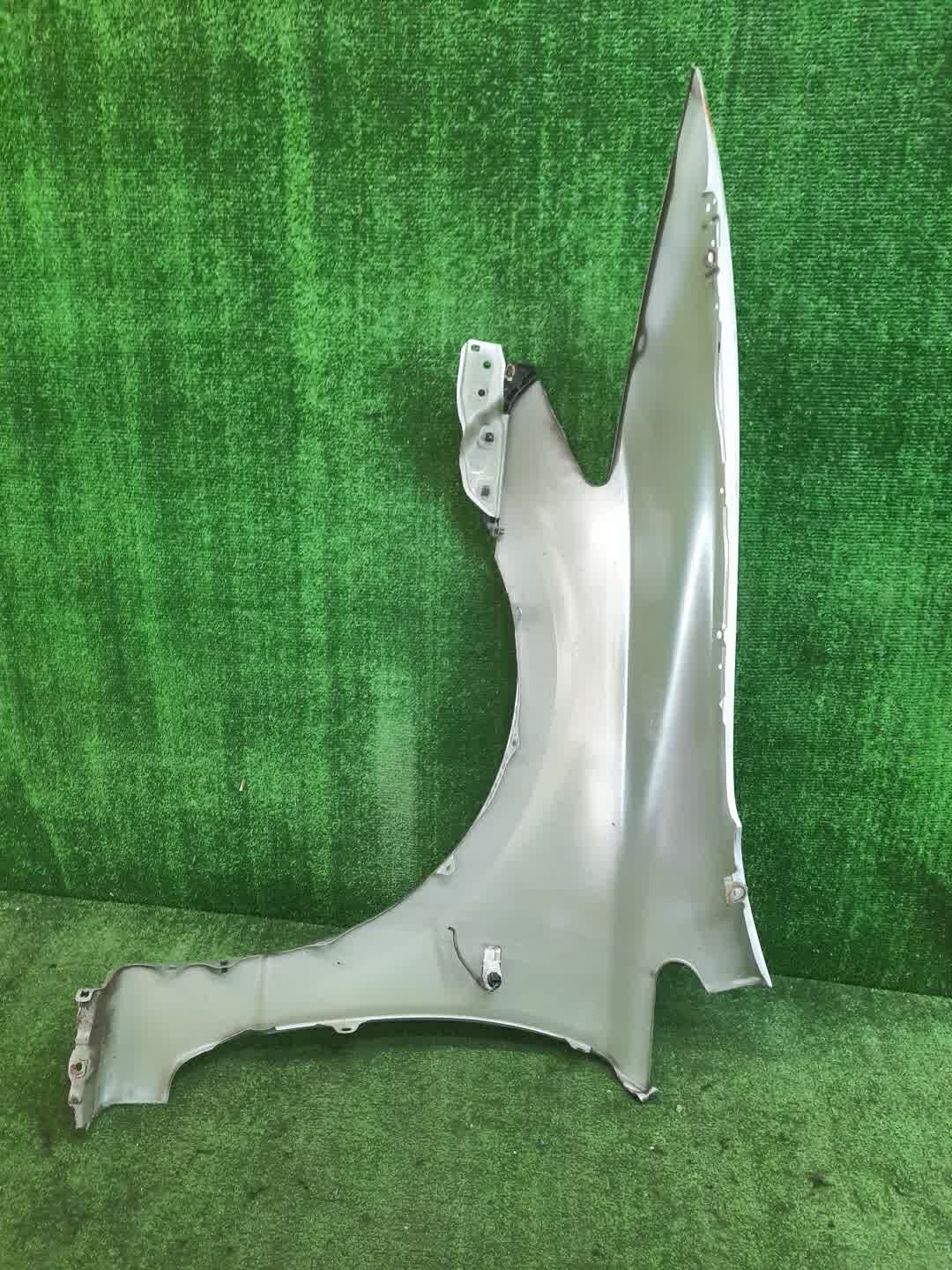 Крыло правое переднее HONDA CIVIC FD2, FD1, FD3 7353 4 ракурс