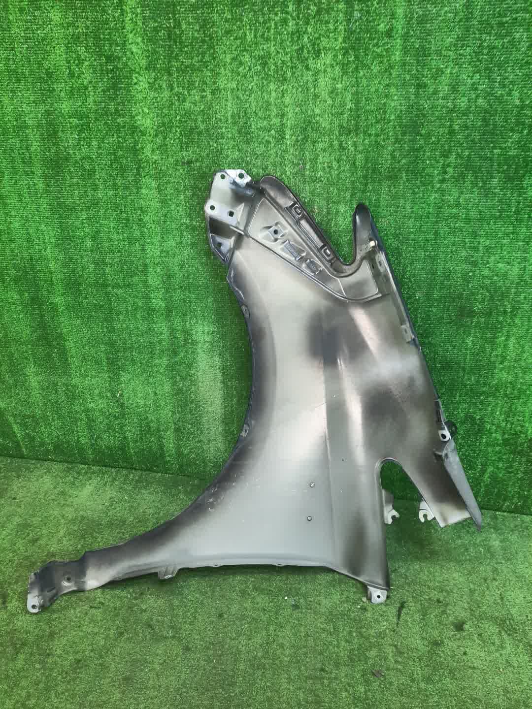 Крыло правое переднее TOYOTA PRIUS ALPHA ZVW41W, ZVW40W 7370 5 ракурс