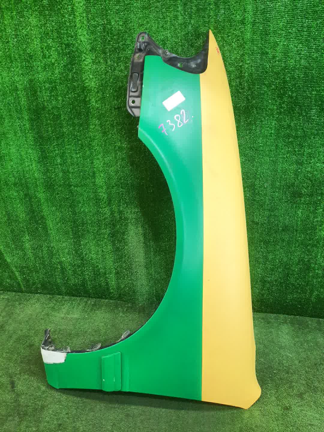 Крыло левое переднее TOYOTA COROLLA AE111, AE114, AE110, EE111, CE110, CE114 7382 1 ракурс