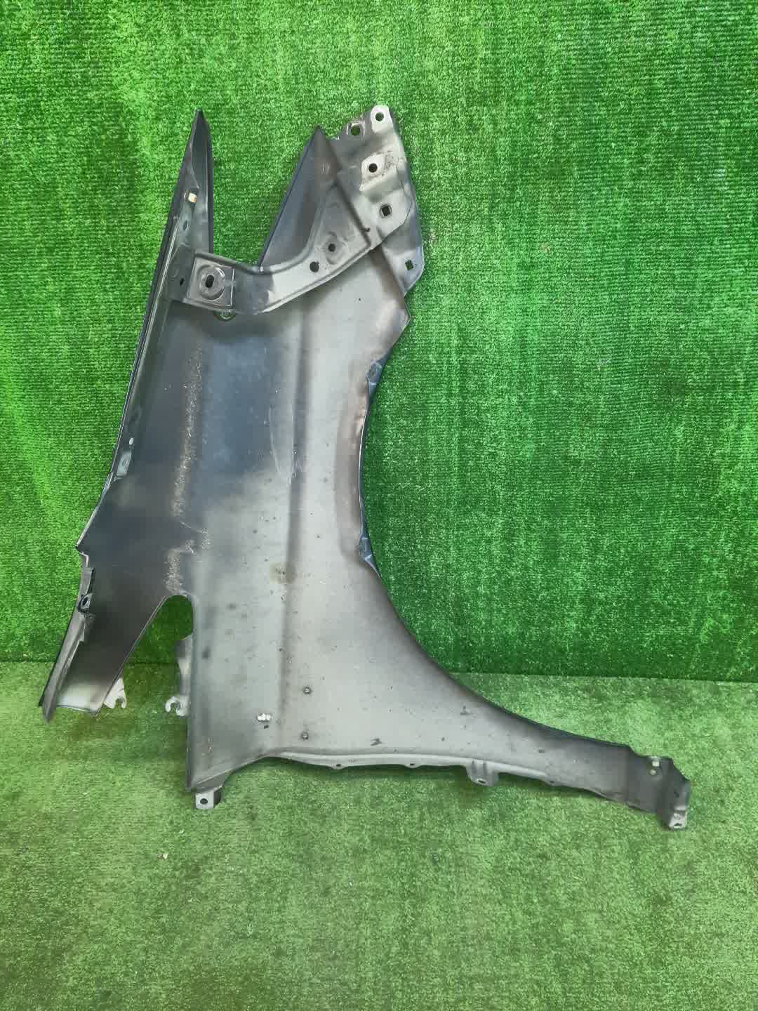 Крыло левое переднее TOYOTA PRIUS ZVW30 7447 4 ракурс