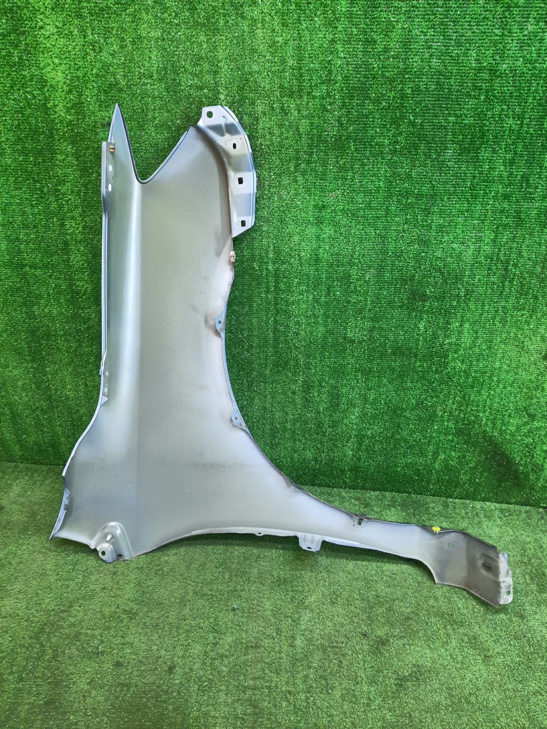 Крыло левое переднее TOYOTA COROLLA FIELDER, COROLLA  AXIO ZRE144G, ZRE142G, NZE144G, NZE141G, NZE141, NZE144, ZRE142, ZRE144 7501 4 ракурс