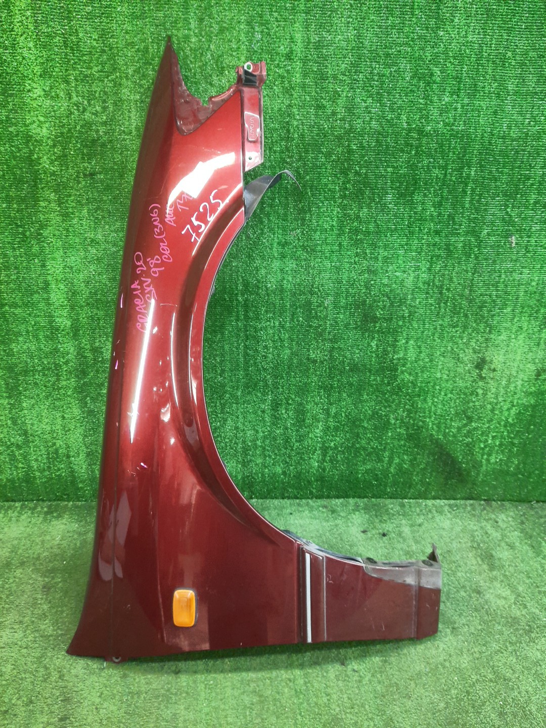 Крыло правое переднее TOYOTA CAMRY GRACIA MCV21W, MCV25W, SXV20W, MCV20W, SXV25W 7525 1 ракурс