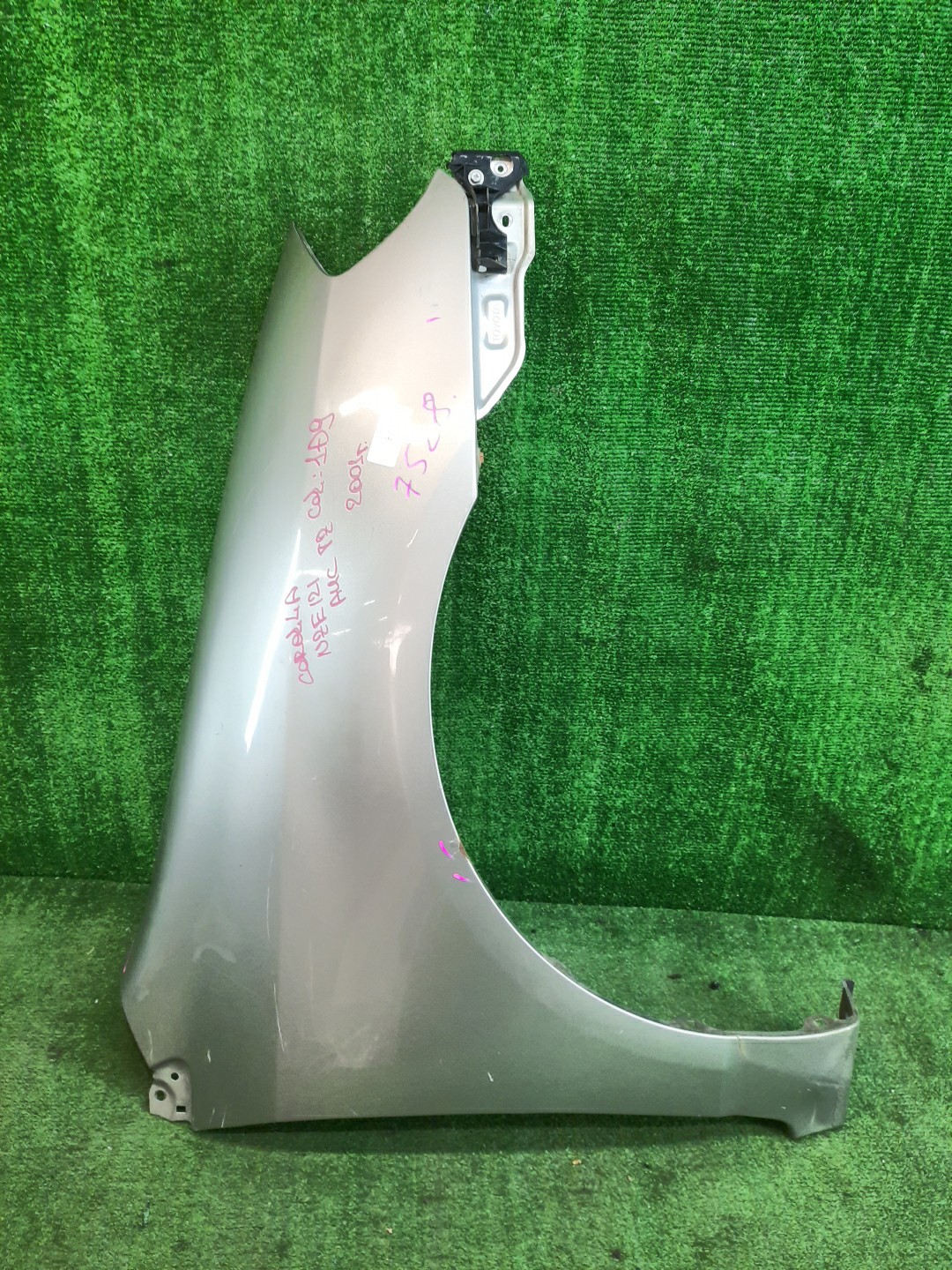 Крыло правое переднее TOYOTA COROLLA NZE121 7528 1 ракурс