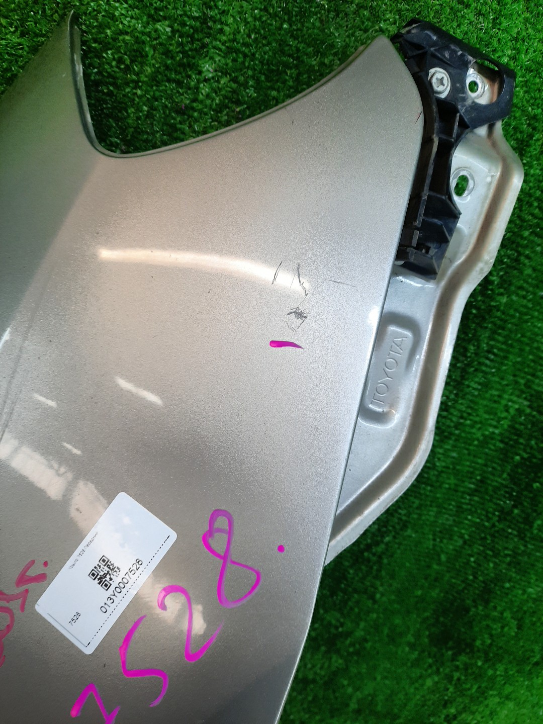 Крыло правое переднее TOYOTA COROLLA NZE121 7528 4 ракурс