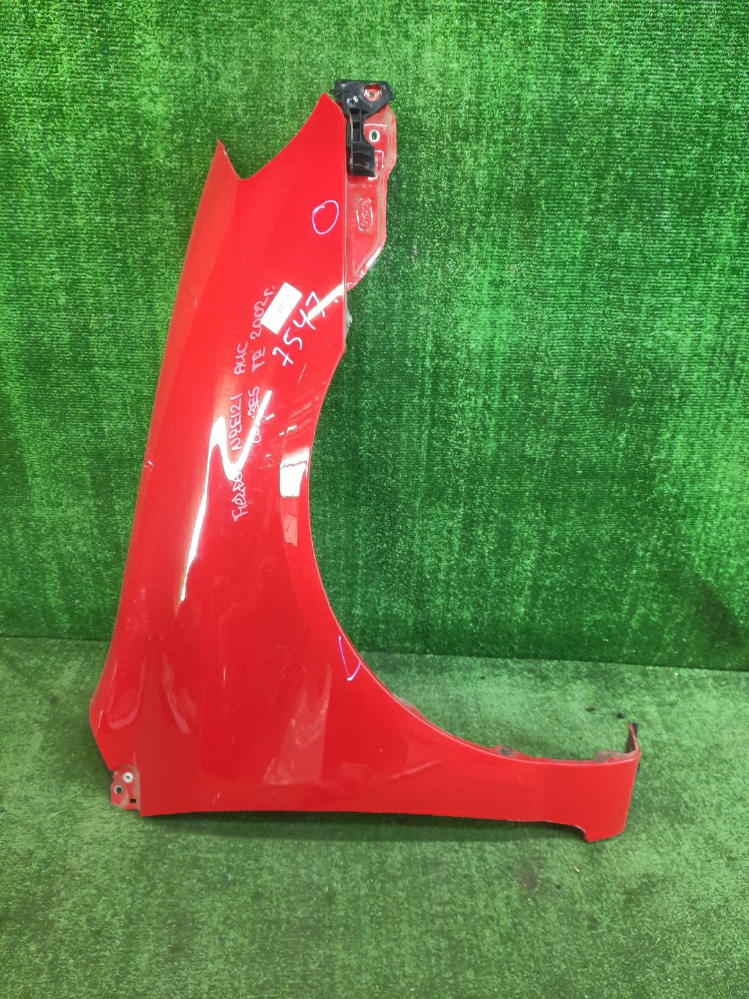 Крыло правое переднее TOYOTA COROLLA FIELDER NZE121G 7547 1 ракурс Крыло правое переднее TOYOTA COROLLA FIELDER NZE121G 7547 1 ракурс