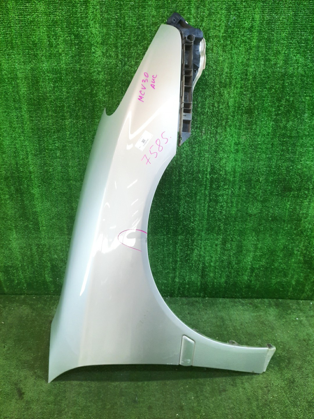 Крыло правое переднее TOYOTA WINDOM MCV30 7585 1 ракурс