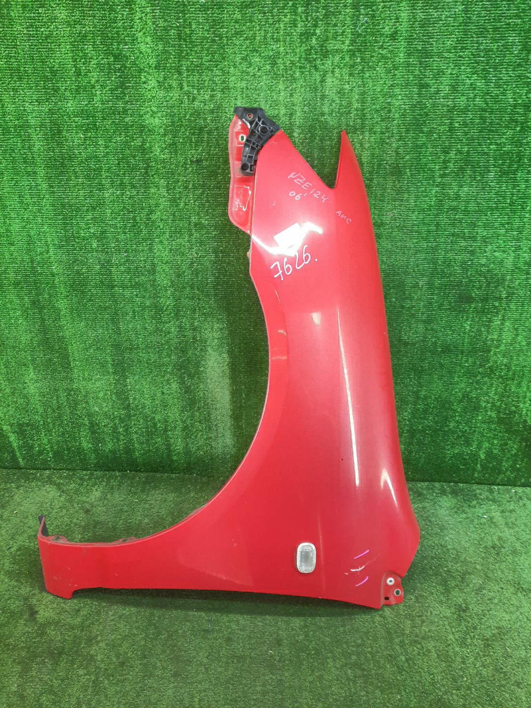 Крыло левое переднее TOYOTA COROLLA FIELDER NZE121G 7626 1 ракурс