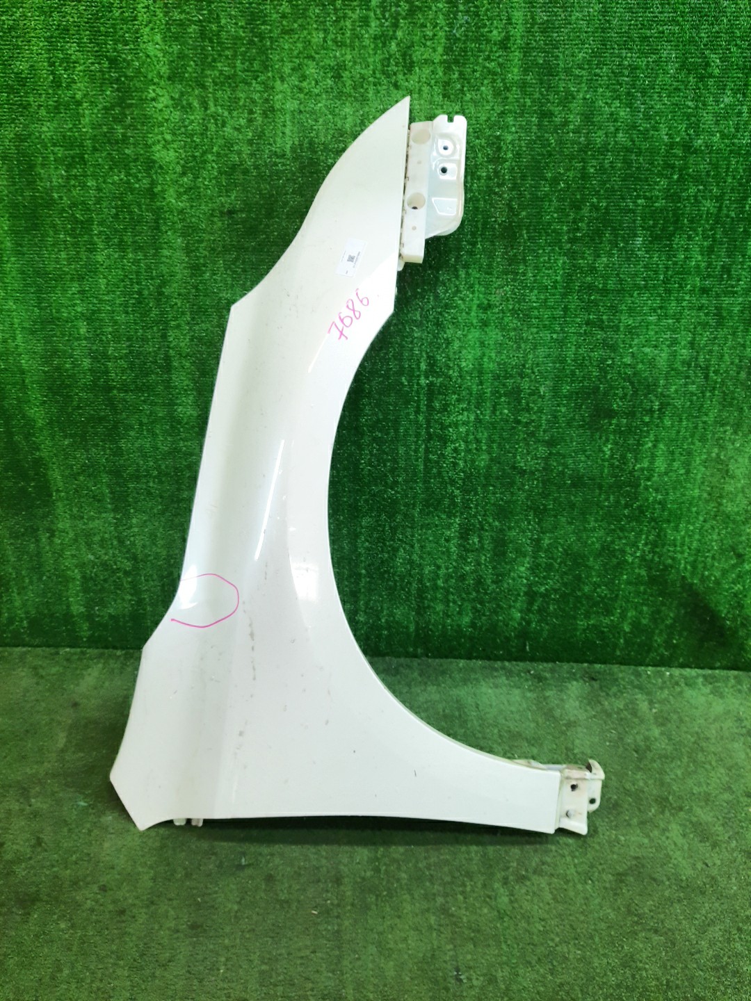 Крыло правое переднее NISSAN TEANA TNJ32, PJ32, J32 7686 1 ракурс Крыло правое переднее NISSAN TEANA TNJ32, PJ32, J32 7686 1 ракурс