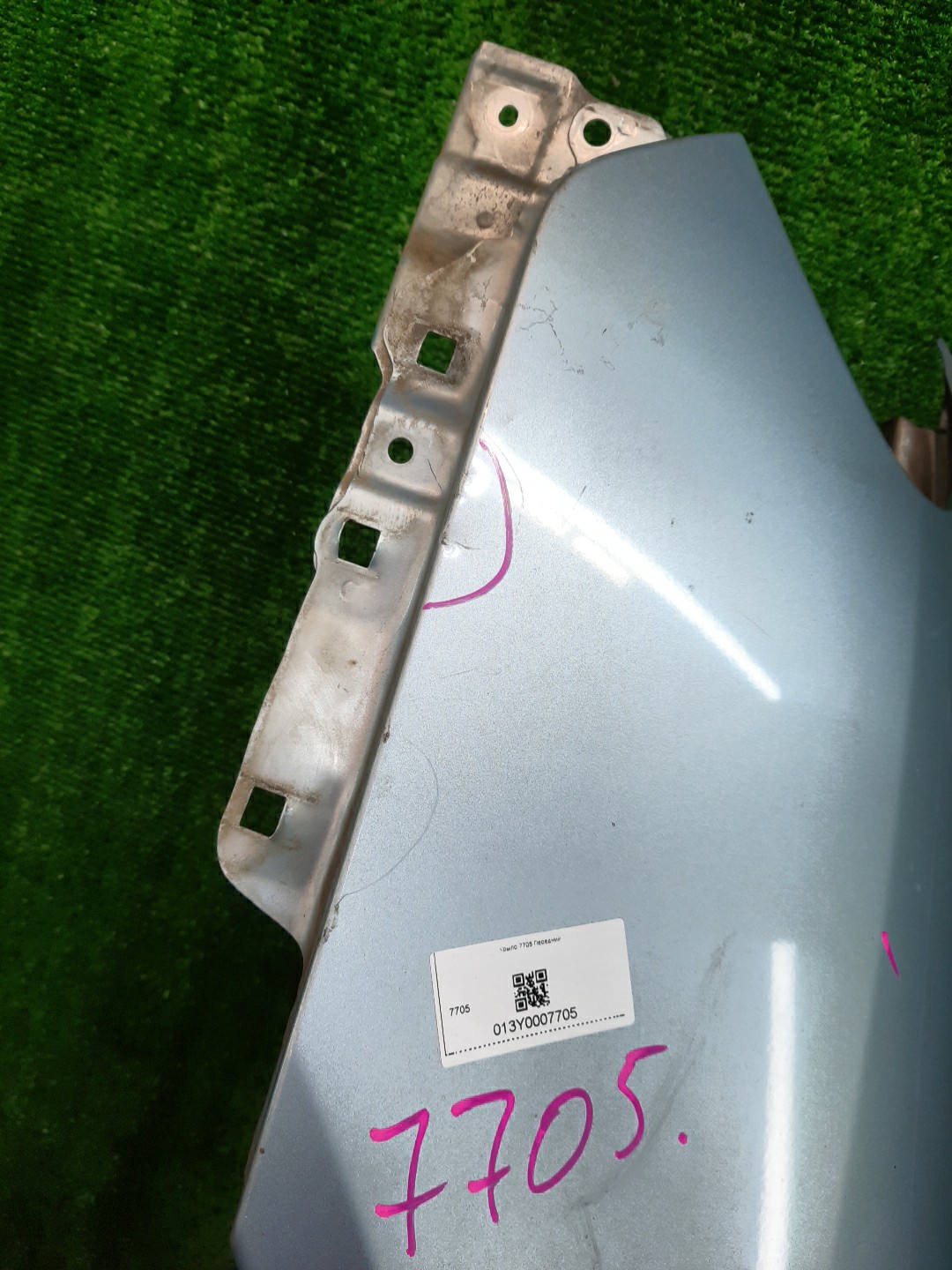 Крыло левое переднее SUBARU IMPREZA WRX, IMPREZA GDA, GGA, GDD, GG2, GG9, GGD, GG3, GGC, GD3, GD2, GD9 7705 4 ракурс