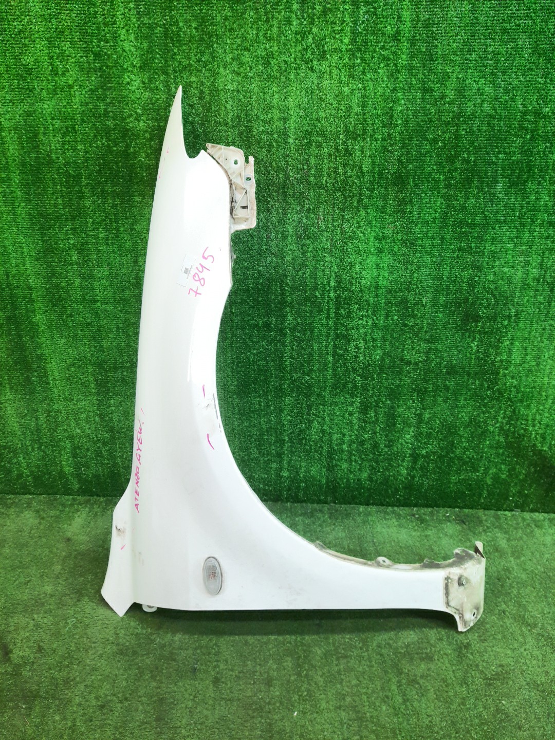 Крыло правое переднее MAZDA ATENZA, MAZDA 6 GG3S, GY3W, GYEW, GGEP, GGES, GG3P, GY, GG 7845 1 ракурс