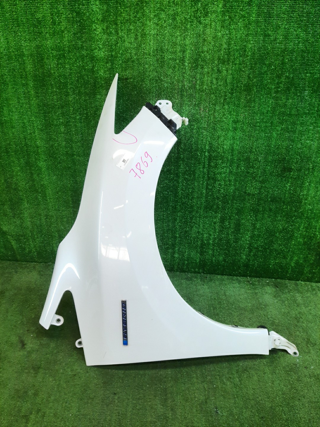 Крыло правое переднее HONDA JADE FR4 7869 1 ракурс