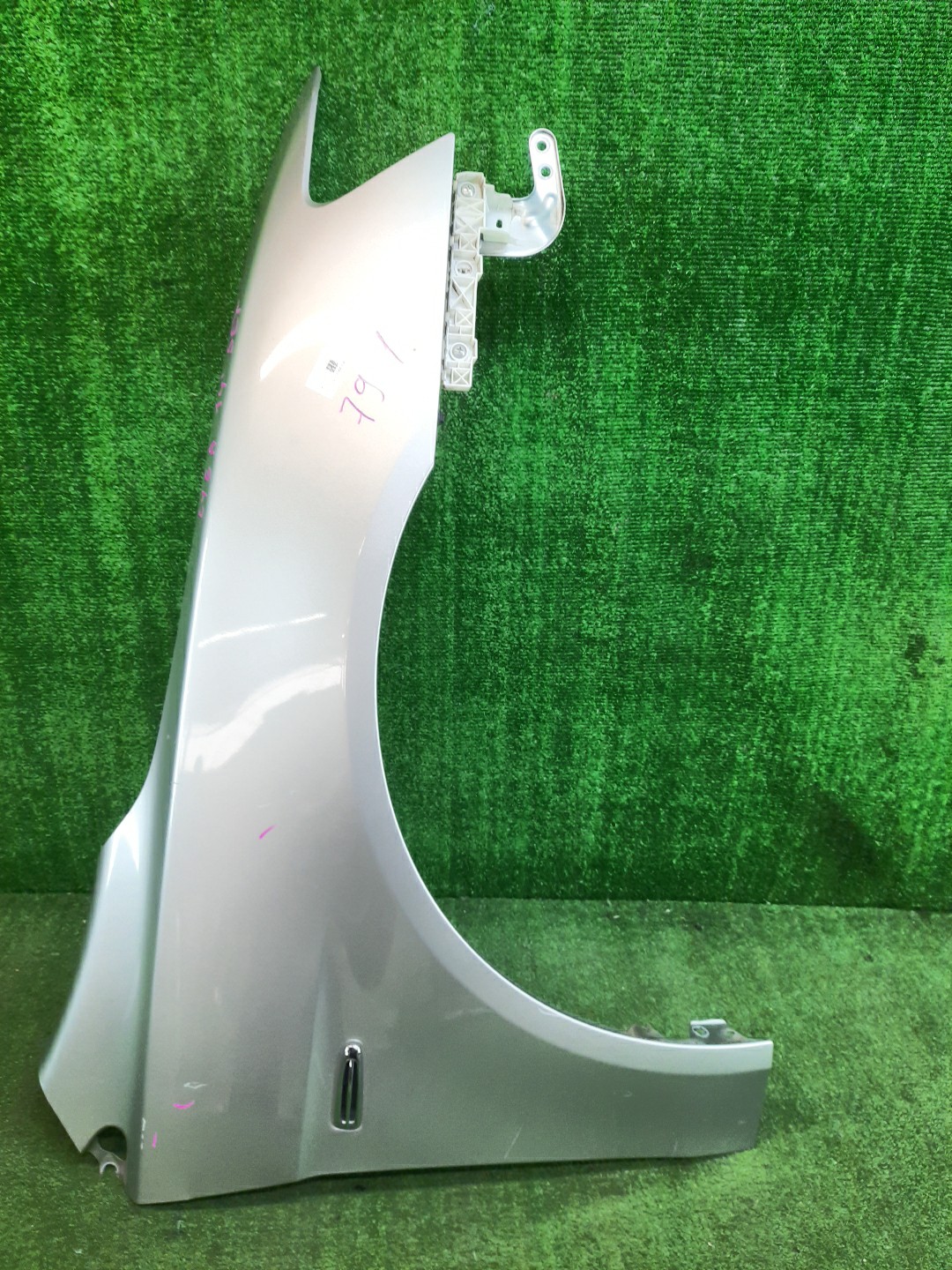 Крыло правое переднее MITSUBISHI LANCER, GALANT FORTIS CY4A, CY2A, CY3A, CY6A, CX6A, CX4A, CX3A 7901 1 ракурс