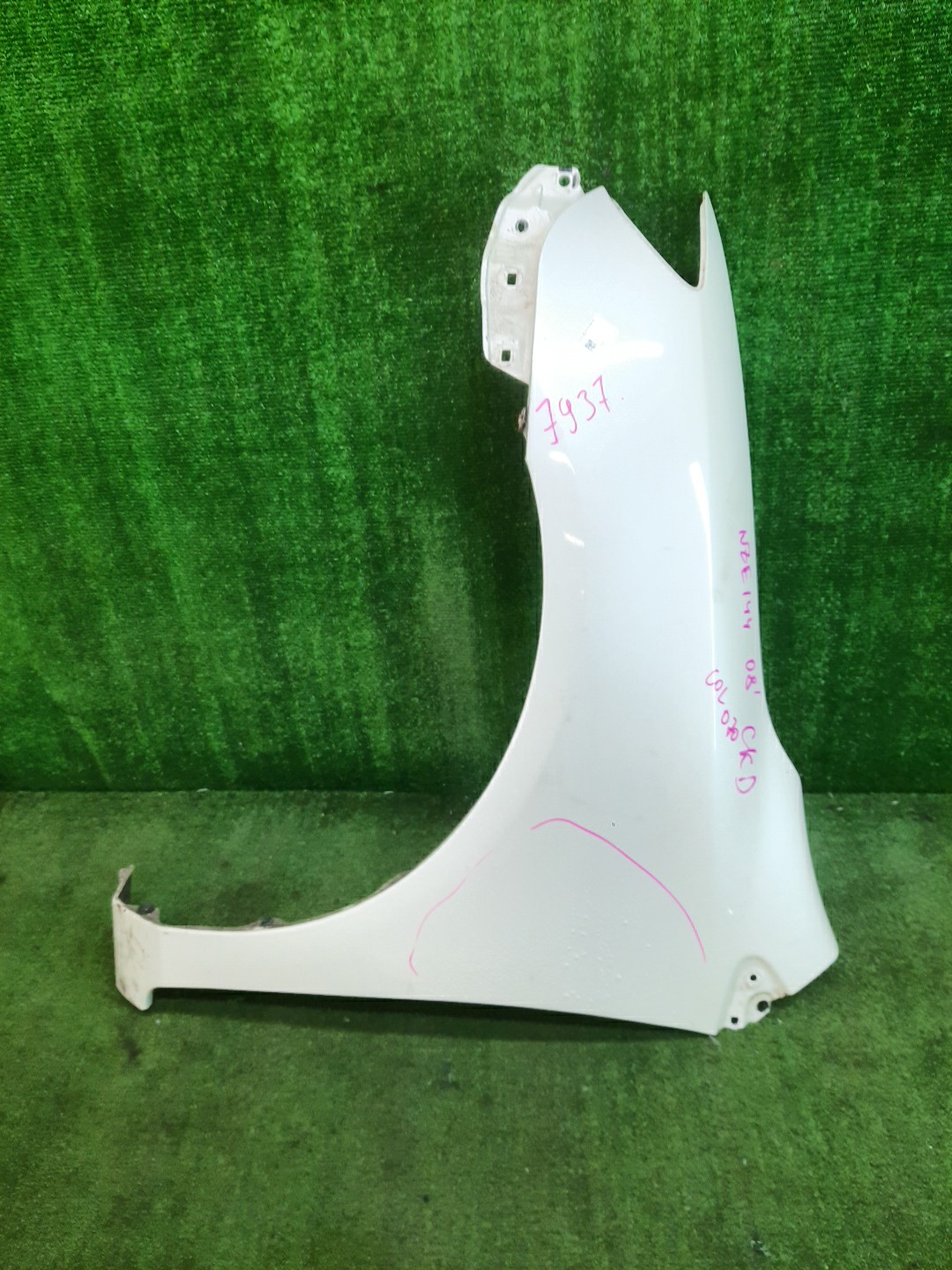 Крыло левое переднее TOYOTA COROLLA FIELDER, COROLLA  AXIO ZRE144G, ZRE142G, NZE144G, NZE141G, NZE141, NZE144, ZRE142, ZRE144 7937 1 ракурс