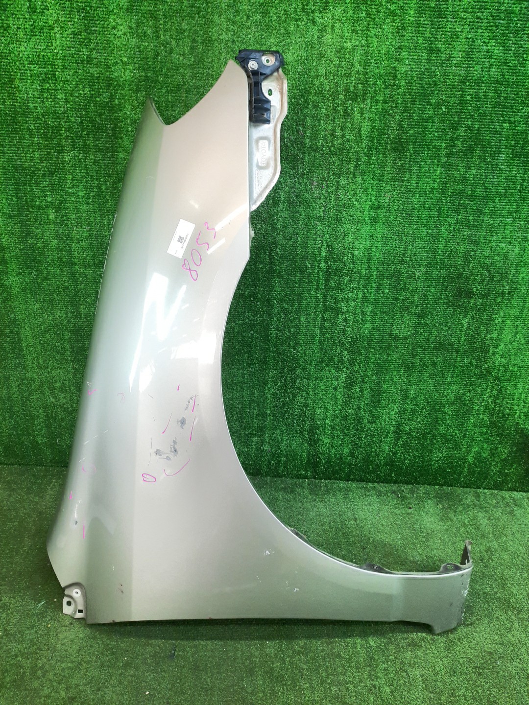 Крыло правое переднее TOYOTA COROLLA NZE121 8053 1 ракурс