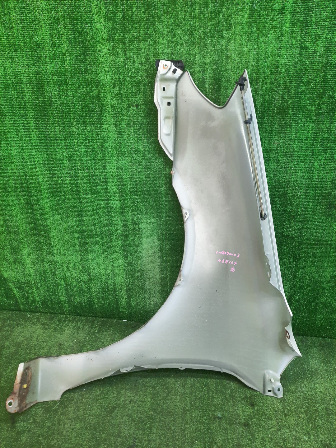 Крыло правое переднее TOYOTA COROLLA NZE121 8065 3 ракурс