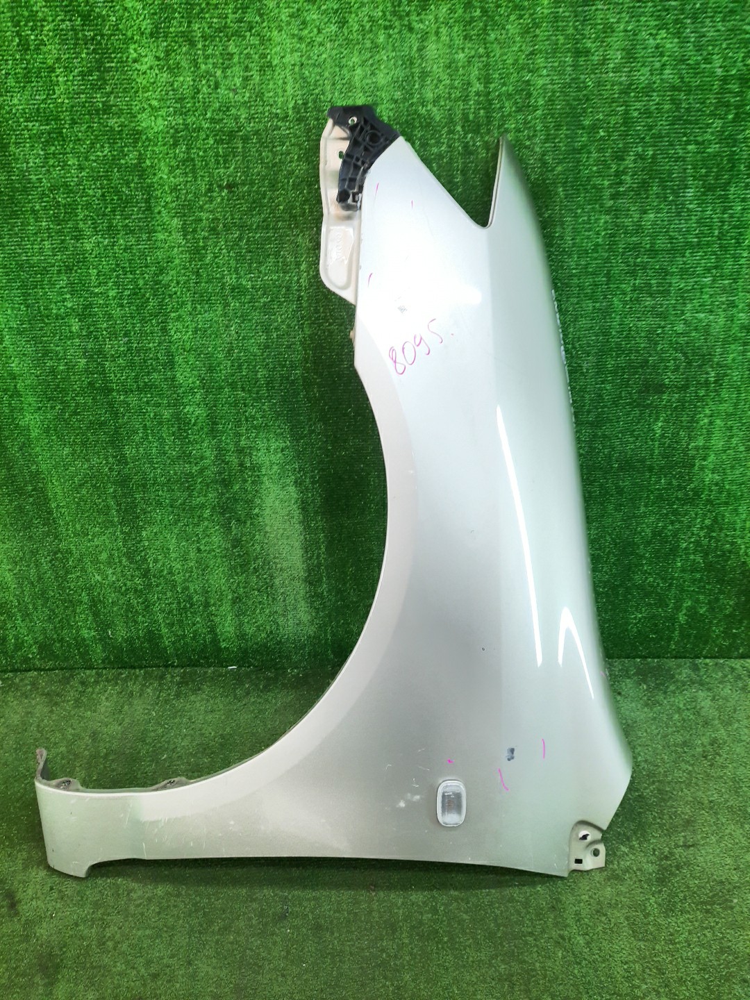 Крыло левое переднее TOYOTA COROLLA NZE121 8095 1 ракурс