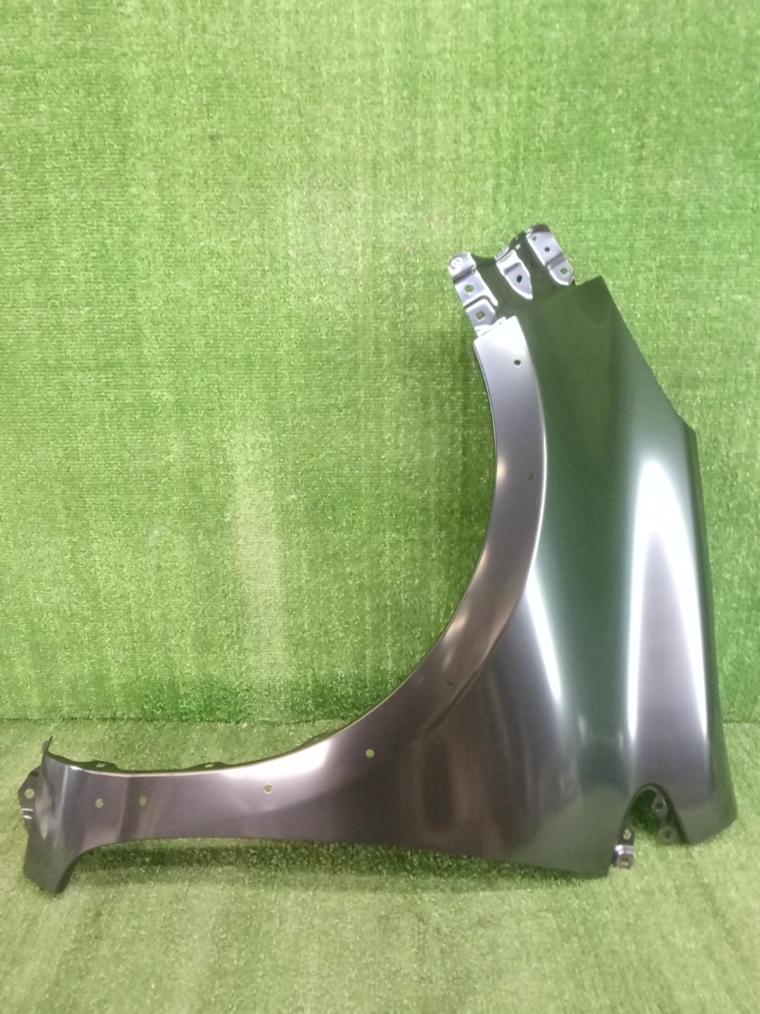Крыло левое переднее TOYOTA AQUA NHP10 53812-52540 1 ракурс