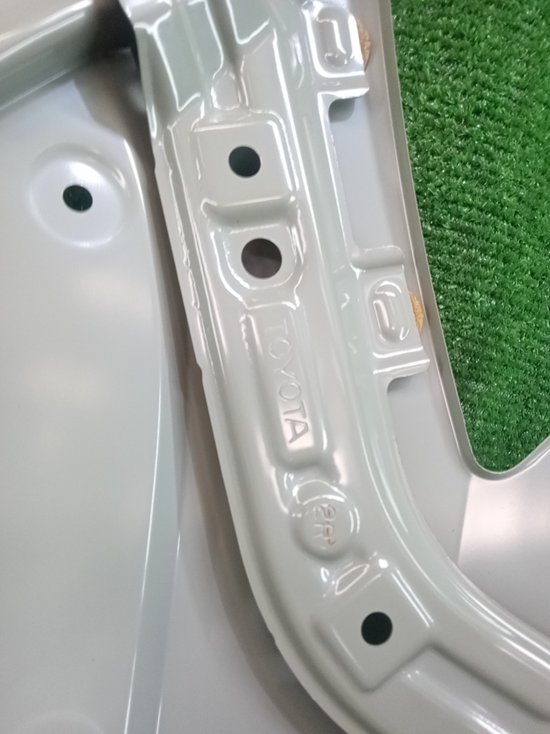 Крыло правое переднее TOYOTA COROLLA CROSS MXGA10 53801-16470 3 ракурс