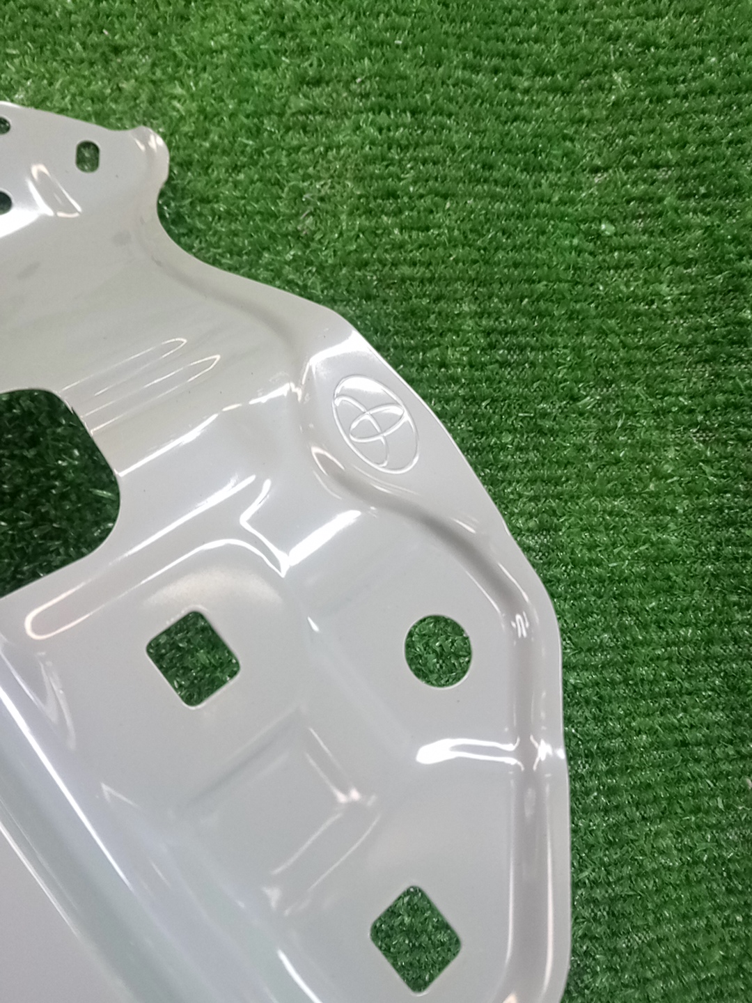 Крыло правое переднее TOYOTA YARIS CROSS MXPJ10, MXPJ15, MXPB10, MXPB15 53811-K2010 3 ракурс