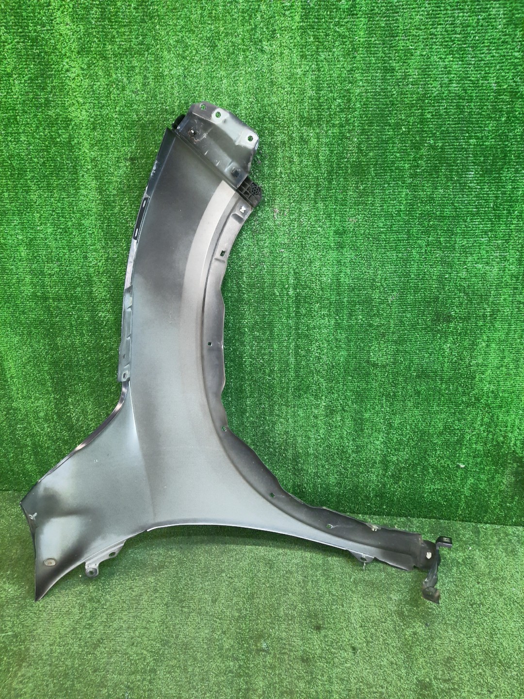 Крыло левое переднее HONDA VEZEL RU1, RU3, RU4, RU2 8130 4 ракурс