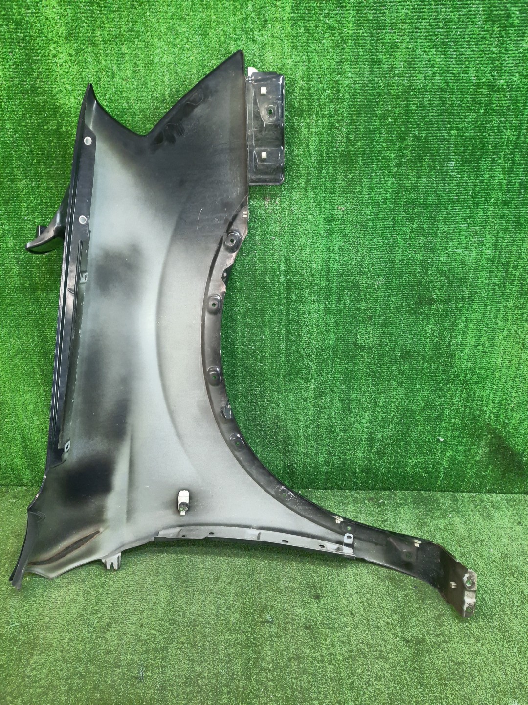 Крыло левое переднее NISSAN DUALIS J10, KNJ10, KJ10, NJ10 8135 4 ракурс