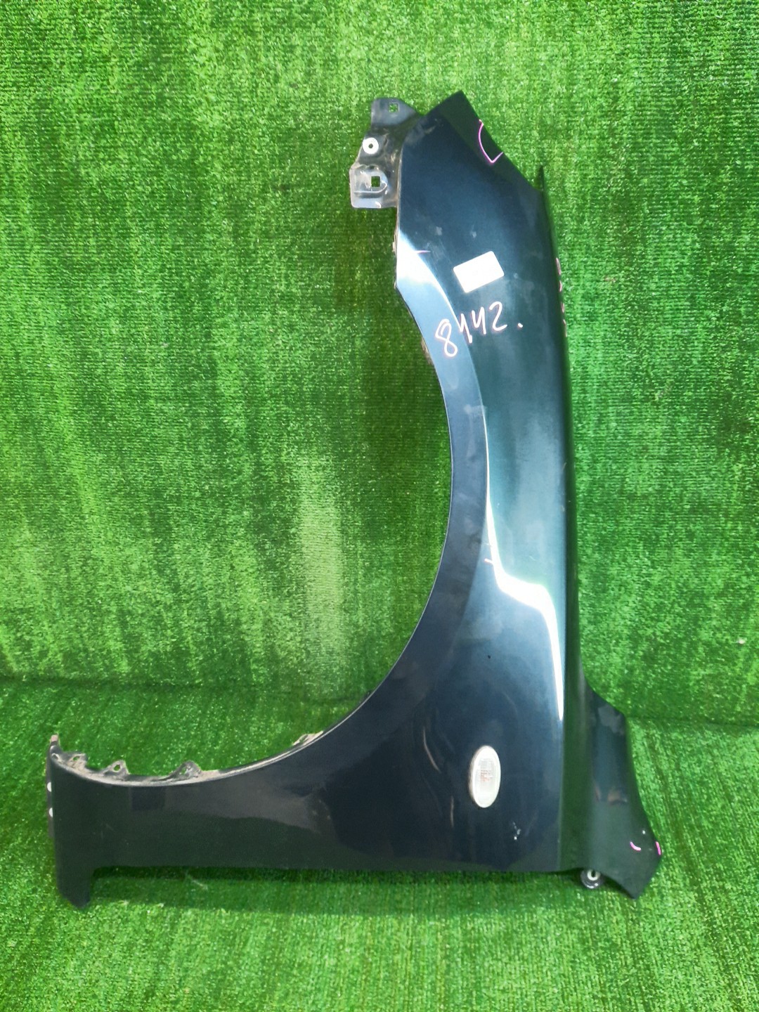 Крыло левое переднее MAZDA AXELA, MAZDA 3, 3 BK5P, BK3P, BKEP, BK WAGON 1 ракурс