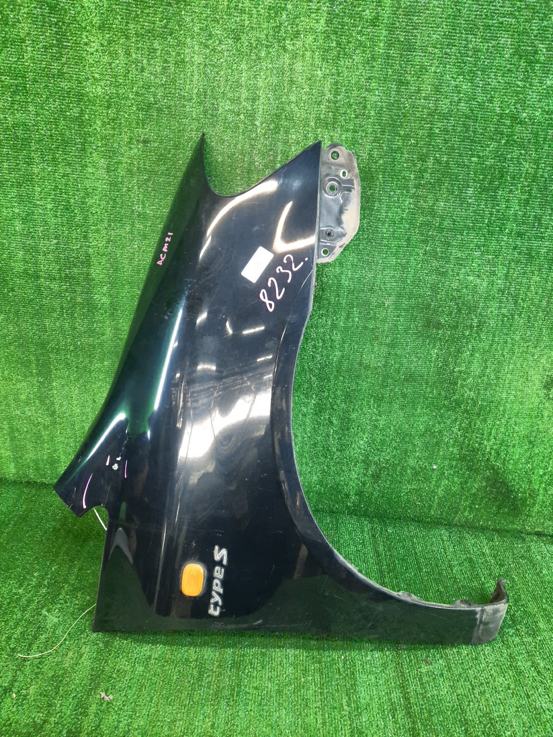 Крыло правое переднее TOYOTA IPSUM ACM21W, ACM26W 8232 1 ракурс