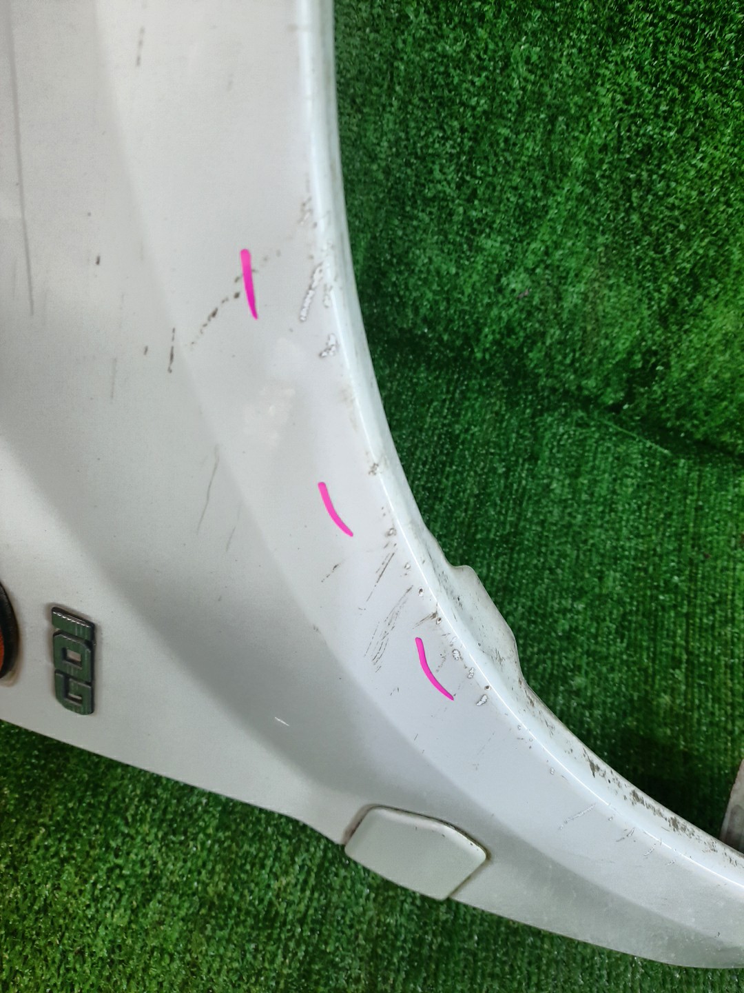Крыло правое переднее MITSUBISHI CHARIOT GRANDIS, CHARIOT N84W, N94W, N96W, N86W 8255 2 ракурс
