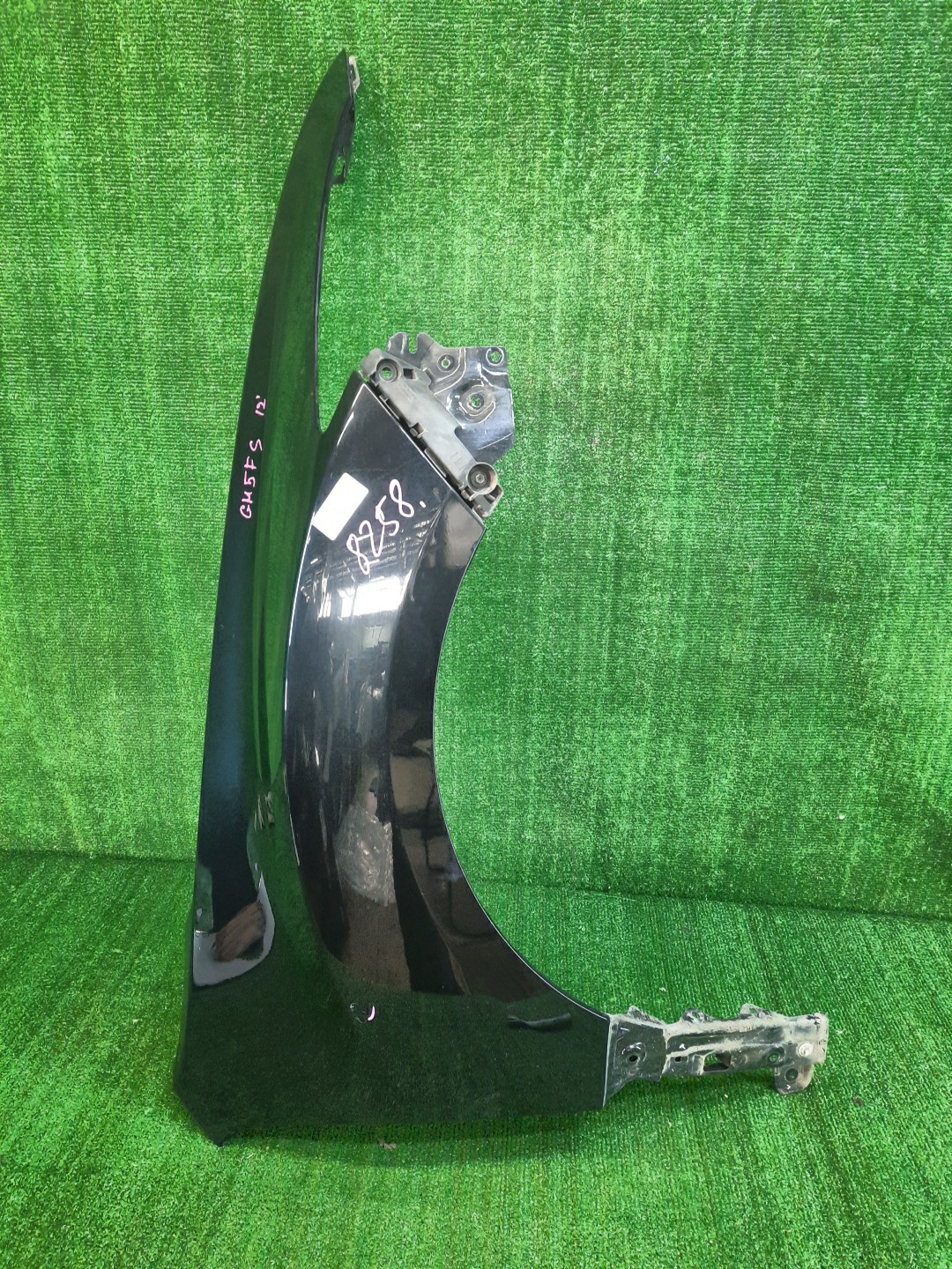 Крыло правое переднее MAZDA ATENZA, MAZDA 6, 6 GH5FP, GH5AP, GH5AS, GH5FS, GHEFP, GHEFS, GH5AW, GH5FW, GHEFW, GH 8258 1 ракурс