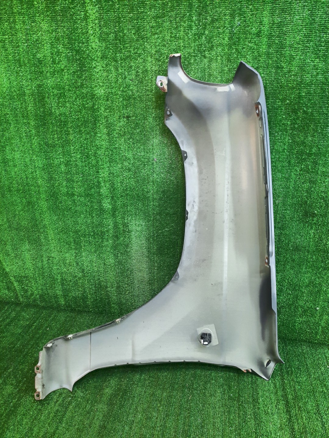 Крыло правое переднее MITSUBISHI PAJERO MINI H58A, H53A 8302 2 ракурс