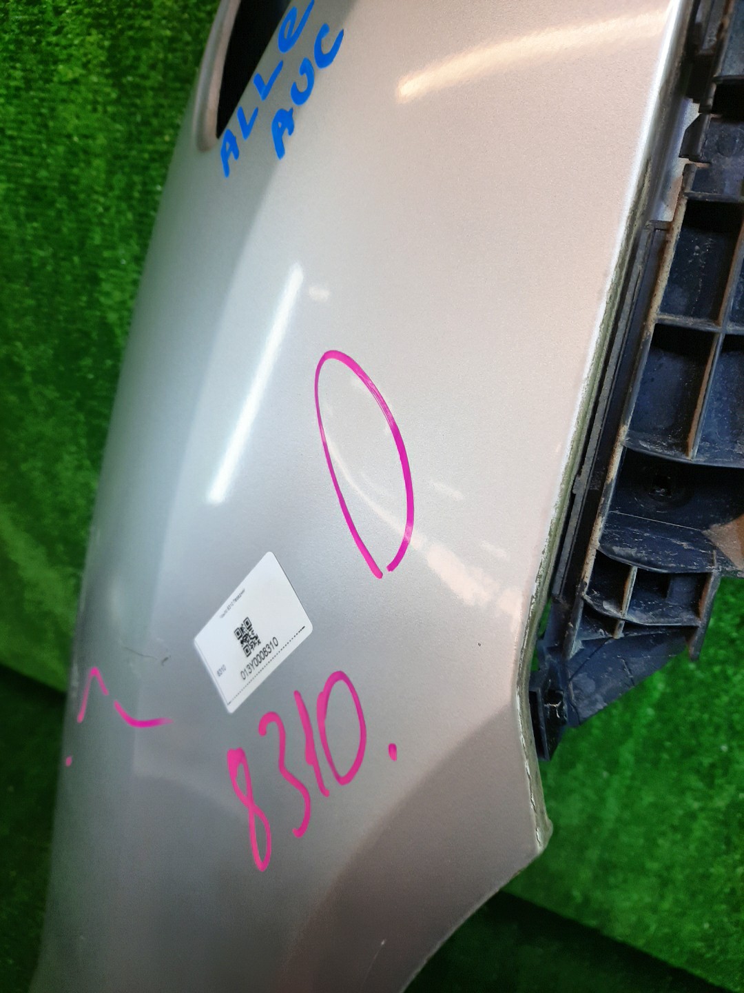 Крыло правое переднее TOYOTA ALLEX NZE121 8310 2 ракурс