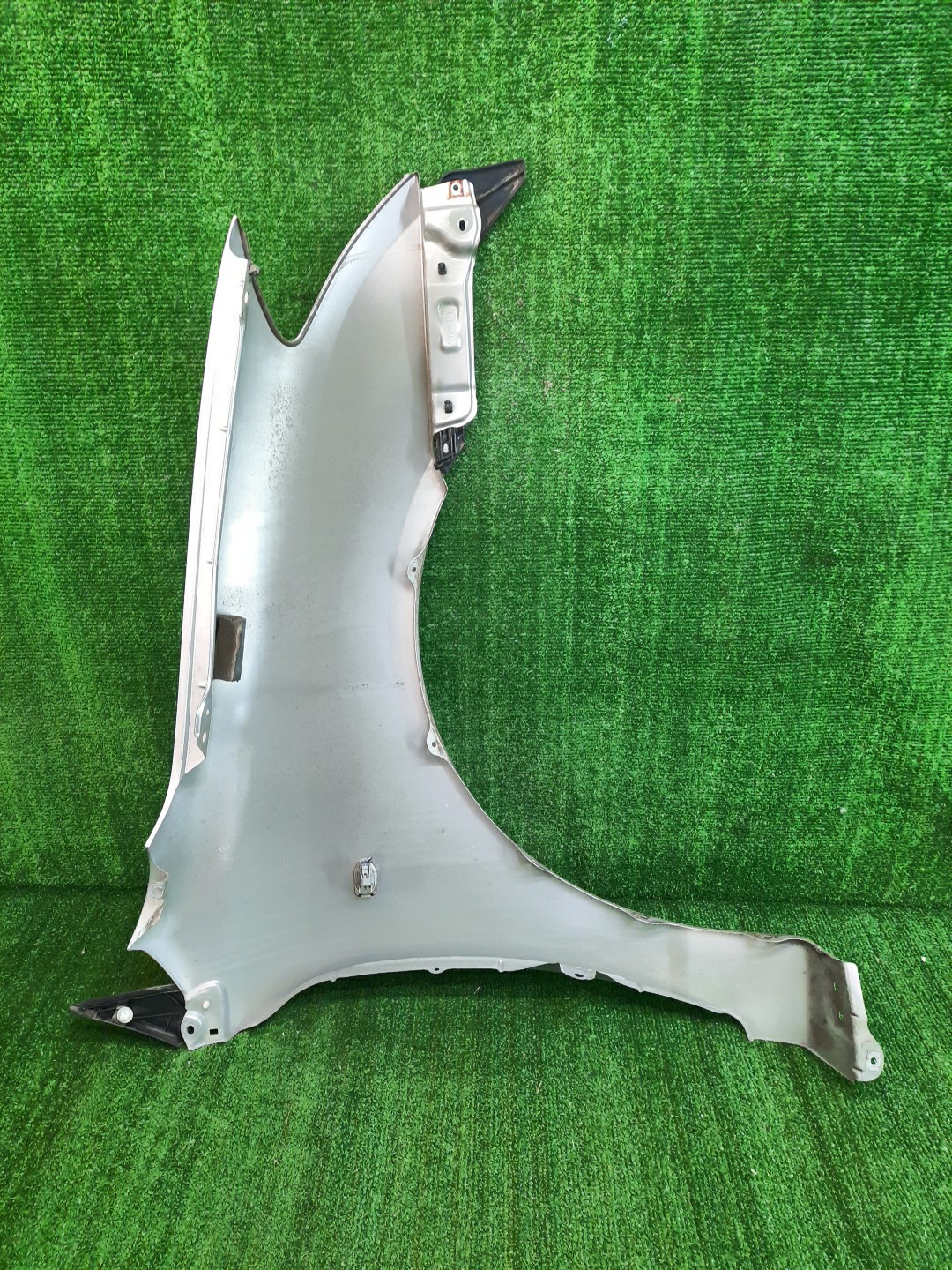 Крыло левое переднее TOYOTA ALLEX NZE121 8320 3 ракурс