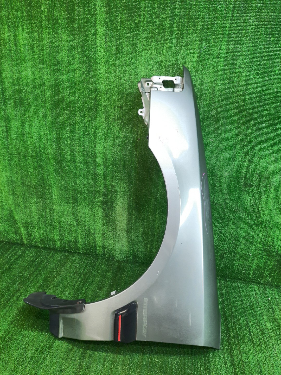 Крыло левое переднее MAZDA FAMILIA BG5P 8322 1 ракурс