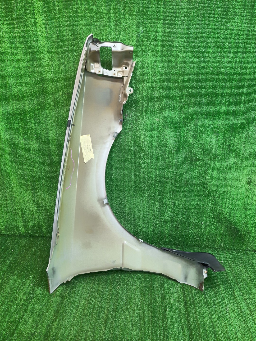 Крыло левое переднее MAZDA FAMILIA BG5P 8322 4 ракурс
