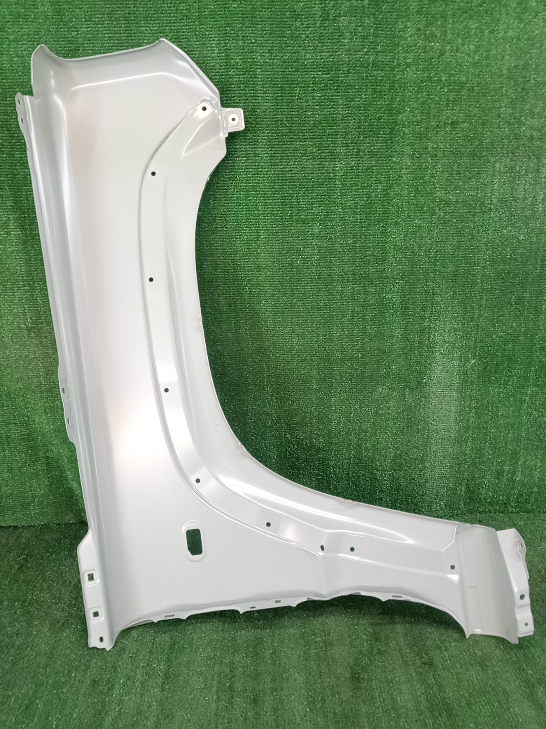 Крыло левое переднее SUZUKI JIMNY SIERRA JB74W 58811-M78R00 2 ракурс