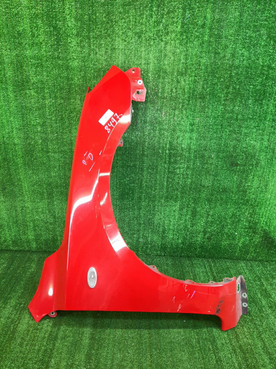 Крыло правое переднее MAZDA AXELA, MAZDA 3, 3 BK5P, BK3P, BKEP, BK WAGON 1 ракурс
