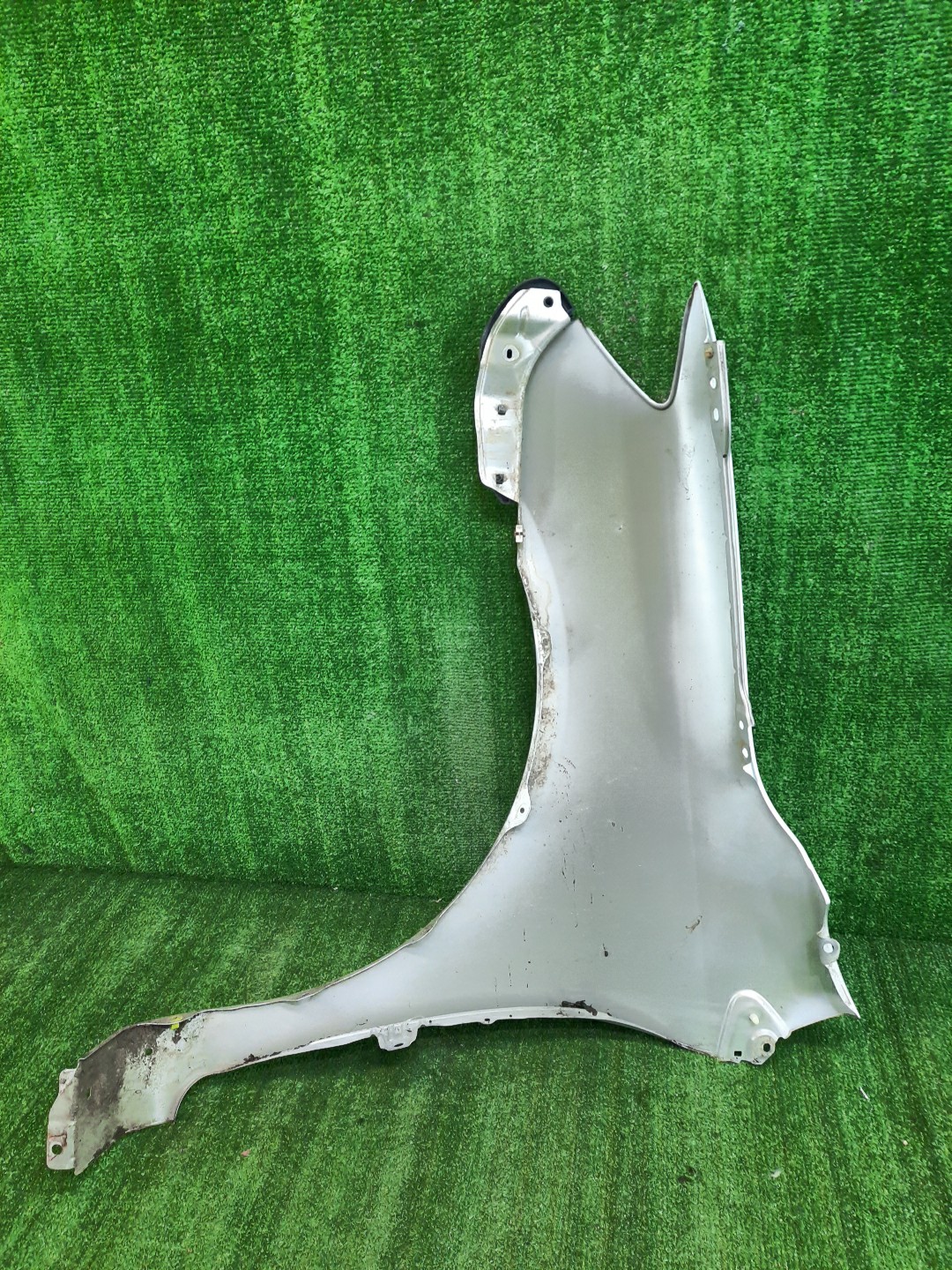 Крыло правое переднее TOYOTA COROLLA FIELDER, COROLLA  AXIO ZRE144G, ZRE142G, NZE144G, NZE141G, NZE141, NZE144, ZRE142, ZRE144 8600 3 ракурс