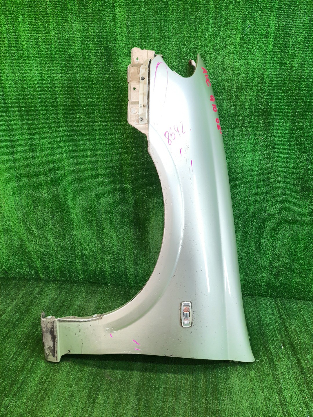 Крыло левое переднее NISSAN BLUEBIRD SYLPHY G10, QG10, FG10, TG10, QNG10 8642 1 ракурс