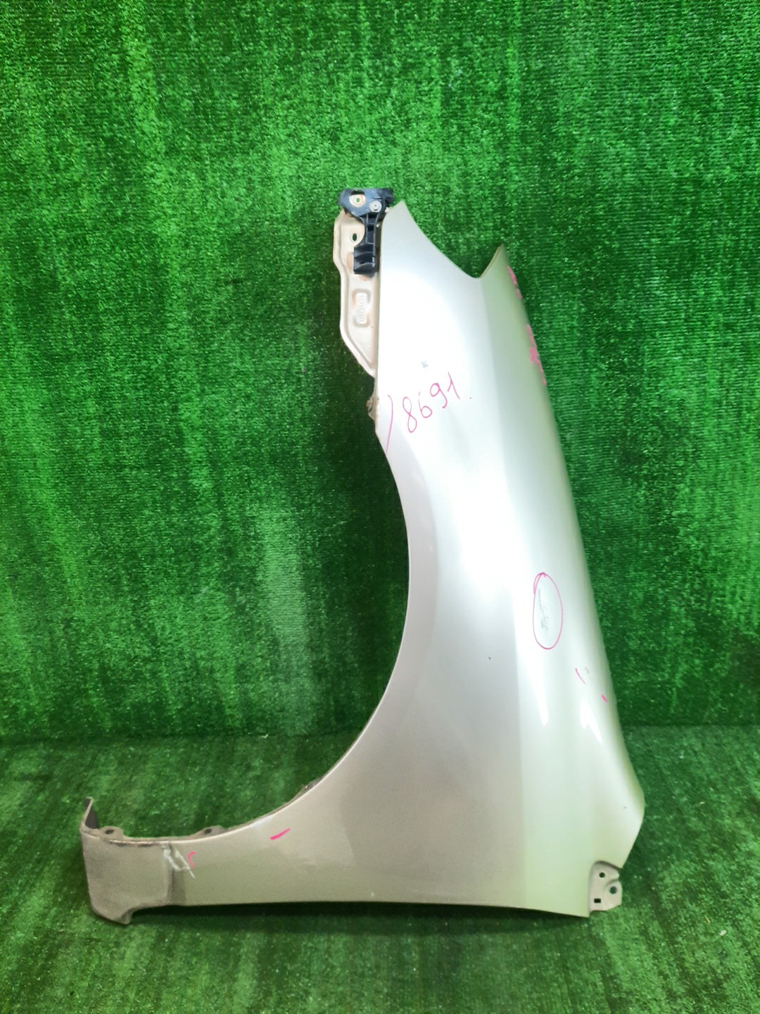 Крыло левое переднее TOYOTA COROLLA RUNX ZZE123 8691 1 ракурс