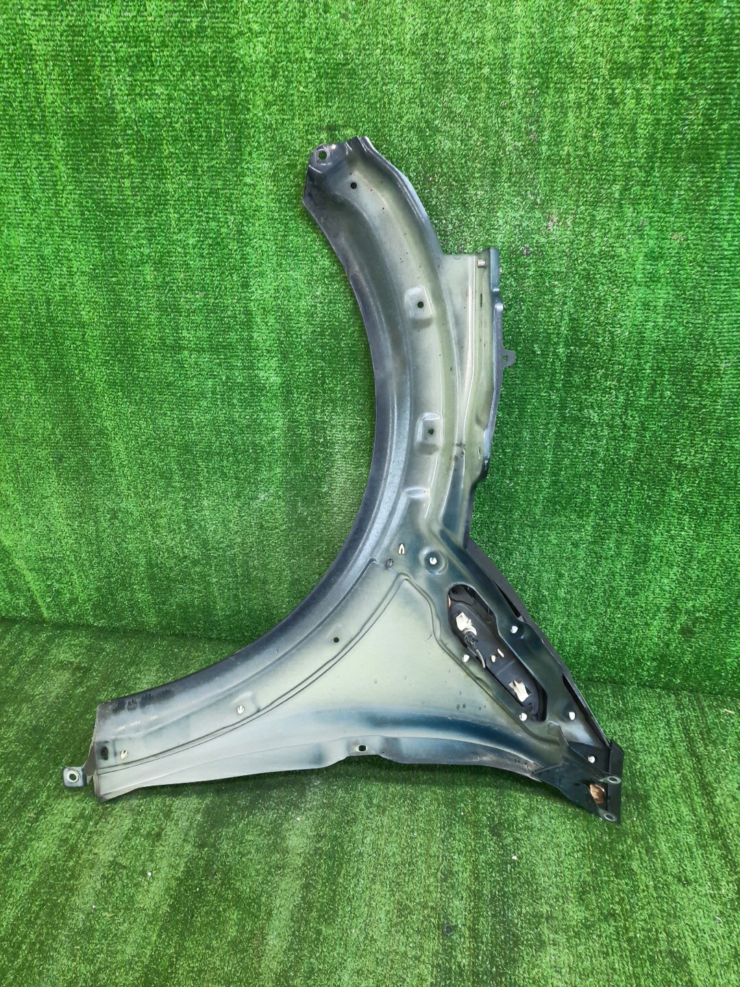 Крыло правое переднее MINI COUNTRYMAN R60 8827 4 ракурс