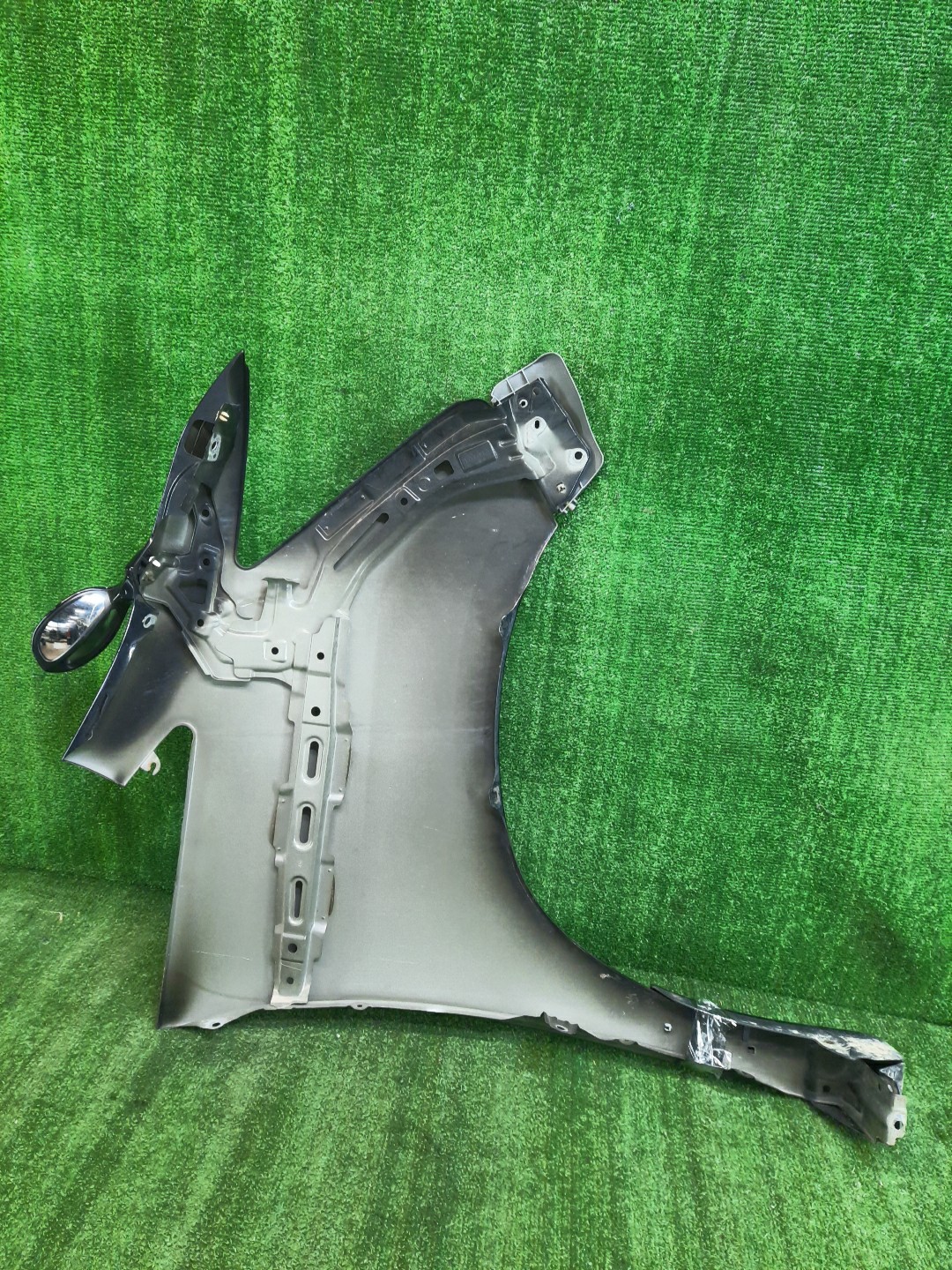 Крыло левое переднее TOYOTA VELLFIRE ANH25W, GGH25W, GGH20W, ANH20W 8940 4 ракурс