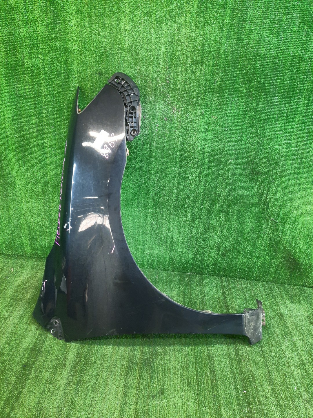 Крыло правое переднее TOYOTA COROLLA FIELDER, COROLLA  AXIO ZRE144G, ZRE142G, NZE144G, NZE141G, NZE141, NZE144, ZRE142, ZRE144 8963 1 ракурс